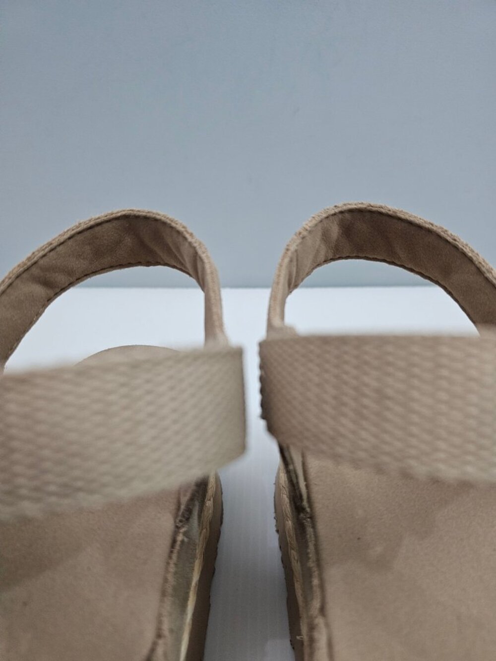 UGG Aubrey Raffia Platform Sandals Womens 11 Beige Sand Suede Ankle Strap NEW - Picture 8 of 16